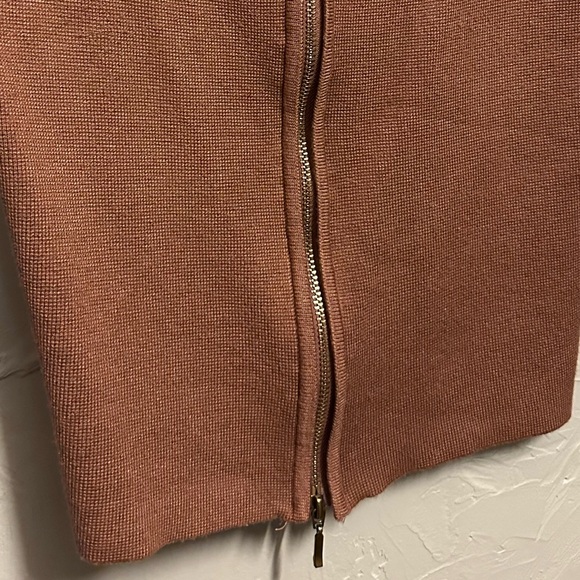 Abercrombie & Fitch Zip-Up Notch-Neck Slim Top - small - Picture 4 of 6